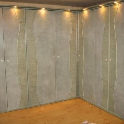 Kleider -Eckschrank aus Rattan Art. 13001