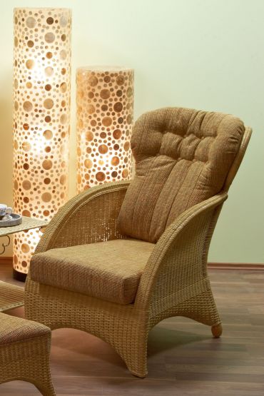 Rattan-Kaminsessel