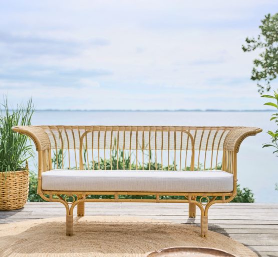 Belladonna Sofa outdoor