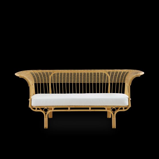 Belladonna Sofa outdoor
