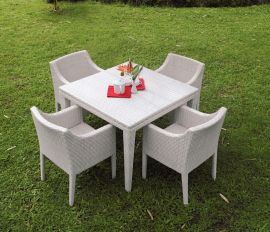 Egruppe Polyrattan Fanny